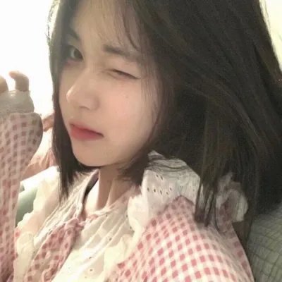 海底裸女